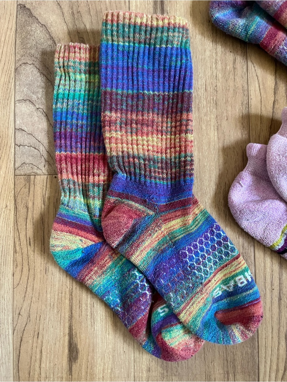 Bombas crew socks ankle socks rainbow pink women’s size small - Picture 2 of 7